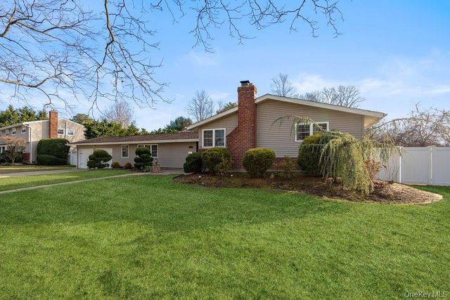 11 Cedar Crest Drive, Dix Hills, NY 11746