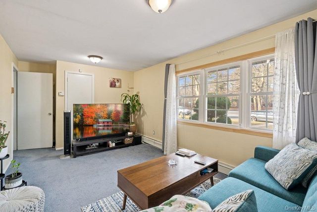 11 Cedar Crest Drive, Dix Hills, NY 11746