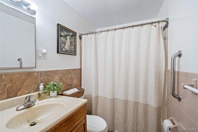 11 Cedar Crest Drive, Dix Hills, NY 11746