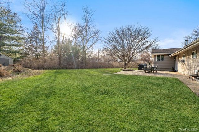 11 Cedar Crest Drive, Dix Hills, NY 11746