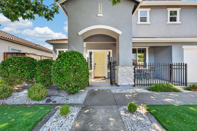 2468 Granite Park Dr, Lincoln, CA 95648