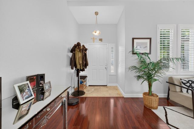 2468 Granite Park Dr, Lincoln, CA 95648