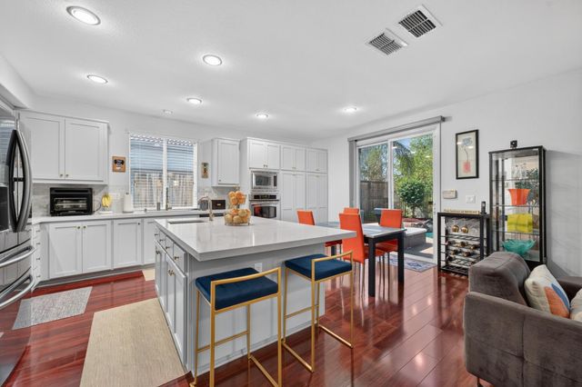 2468 Granite Park Dr, Lincoln, CA 95648