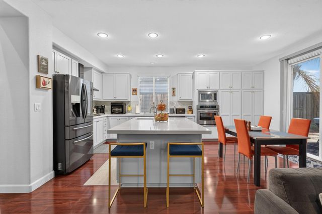 2468 Granite Park Dr, Lincoln, CA 95648