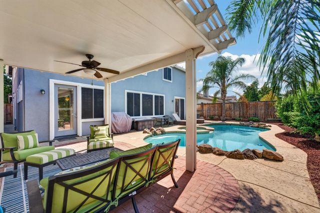 2468 Granite Park Dr, Lincoln, CA 95648