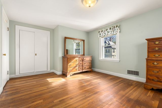 67 Colonial Ave, Lynn, MA 01904