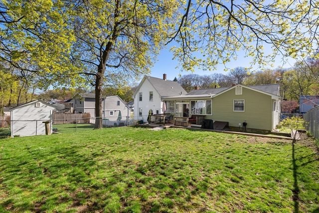 67 Colonial Ave, Lynn, MA 01904