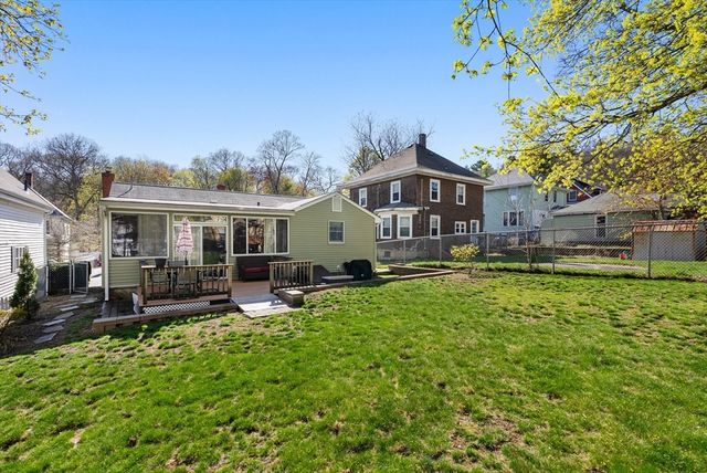 67 Colonial Ave, Lynn, MA 01904