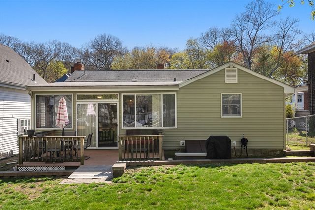 67 Colonial Ave, Lynn, MA 01904