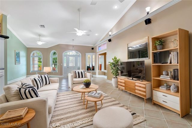 4402 SW 12th PL, Cape Coral, FL 33914