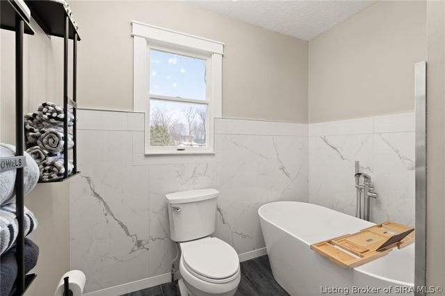 1230 Karen Avenue NW, Corydon, IN 47112