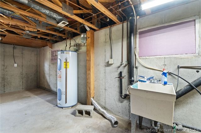 1230 Karen Avenue NW, Corydon, IN 47112