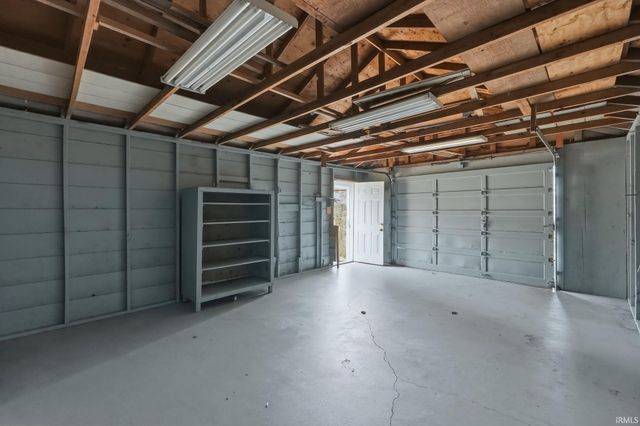 2021 Carlton Avenue, Fort Wayne, IN 46802