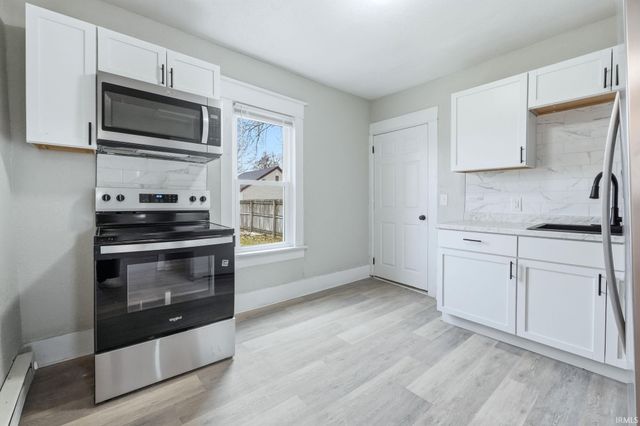 2021 Carlton Avenue, Fort Wayne, IN 46802