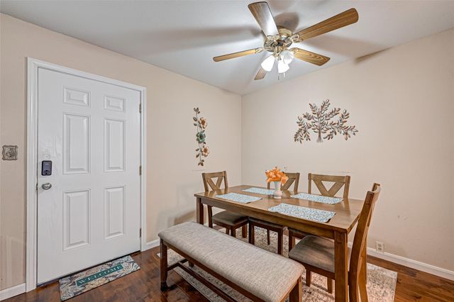 2121 Fountain View Drive 16, Houston, TX 77057