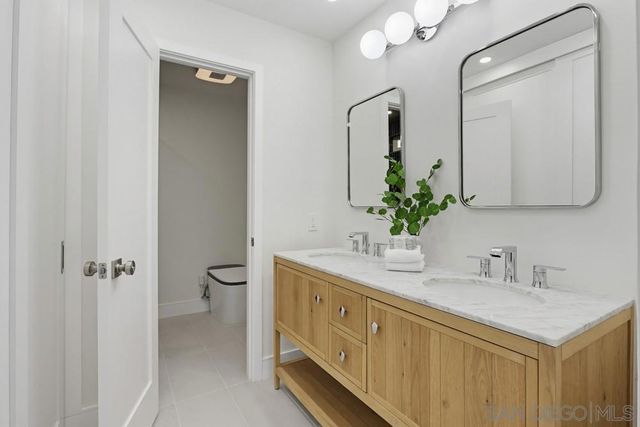 282 Sharp Place, Encinitas, CA 92024