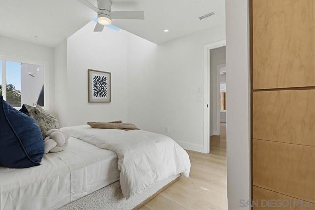 282 Sharp Place, Encinitas, CA 92024