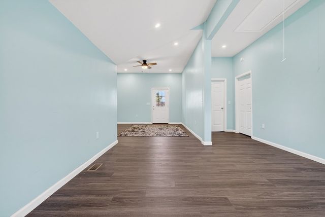 317 E 17th St, Hopkinsville, KY 42240