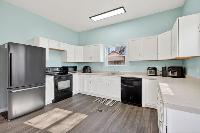 317 E 17th St, Hopkinsville, KY 42240