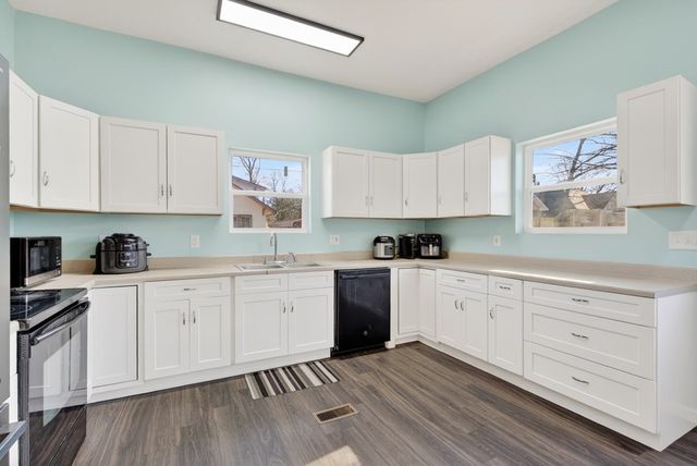 317 E 17th St, Hopkinsville, KY 42240