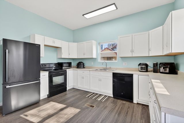 317 E 17th St, Hopkinsville, KY 42240