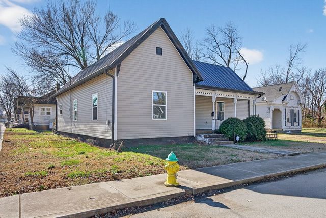 317 E 17th St, Hopkinsville, KY 42240