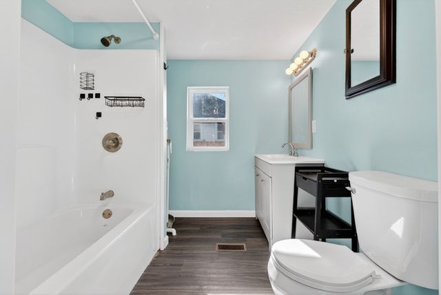 317 E 17th St, Hopkinsville, KY 42240