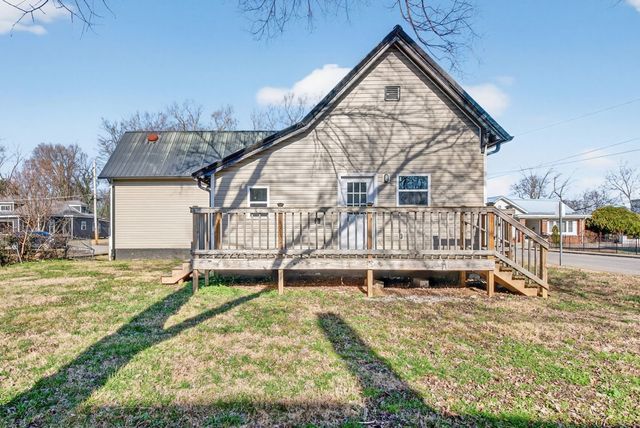 317 E 17th St, Hopkinsville, KY 42240