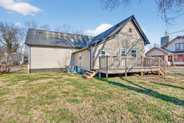 317 E 17th St, Hopkinsville, KY 42240