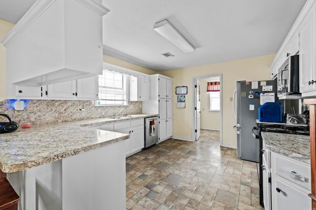 1017 Highland Blvd, Cabot, AR 72023