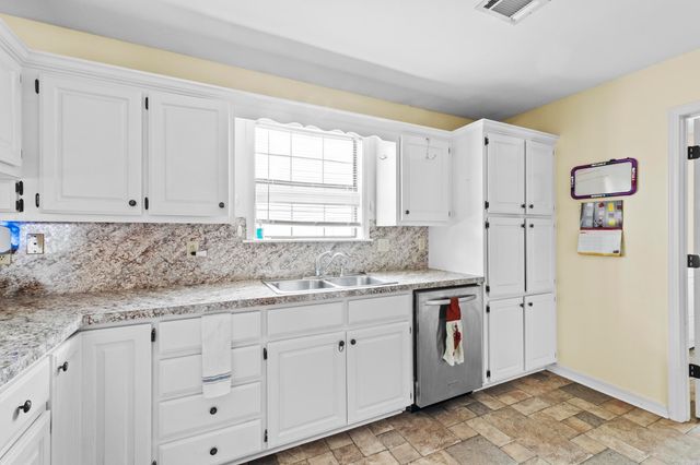 1017 Highland Blvd, Cabot, AR 72023