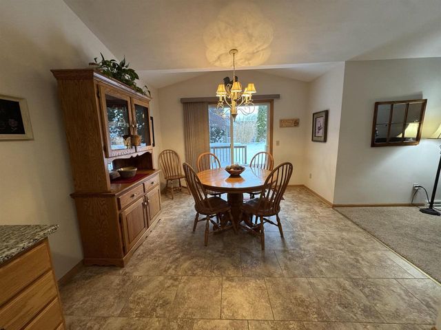 2070 Cobblestone Court, Beloit, WI 53511