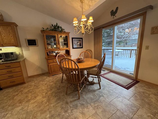 2070 Cobblestone Court, Beloit, WI 53511