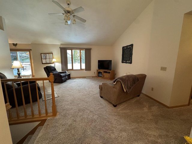 2070 Cobblestone Court, Beloit, WI 53511