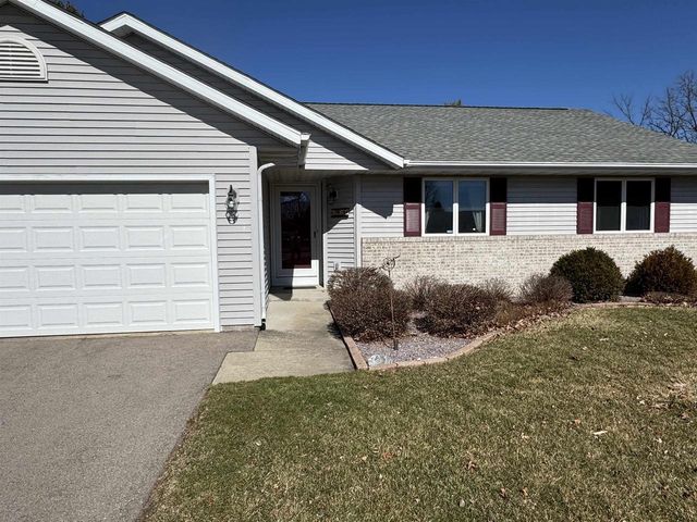 2070 Cobblestone Court, Beloit, WI 53511