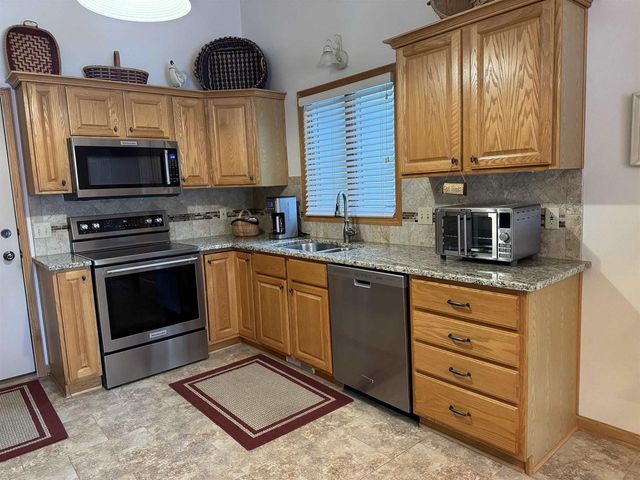 2070 Cobblestone Court, Beloit, WI 53511