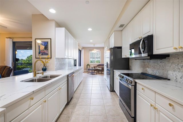 24367 BALTIC AVENUE 202, Punta Gorda, FL 33955