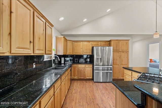 2375 N Comanche Trail, Palmer, AK 99645
