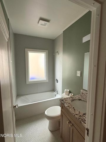 2133 Loxley Road, Toledo, OH 43613