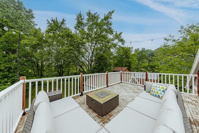 N9199 Deer Path ROAD, East Troy, WI 53120