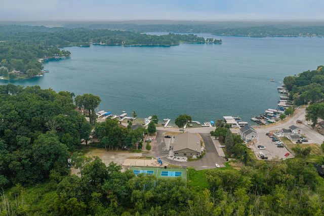 N9199 Deer Path ROAD, East Troy, WI 53120