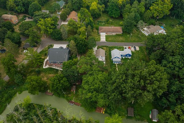 N9199 Deer Path ROAD, East Troy, WI 53120