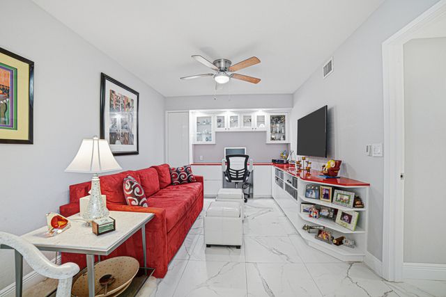 6149 Pointe Regal Circle 104, Delray Beach, FL 33484