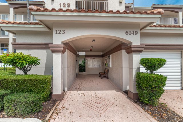 6149 Pointe Regal Circle 104, Delray Beach, FL 33484
