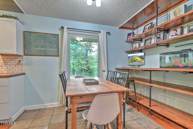 2344 Stuart Drive, Kingsport, TN 37664