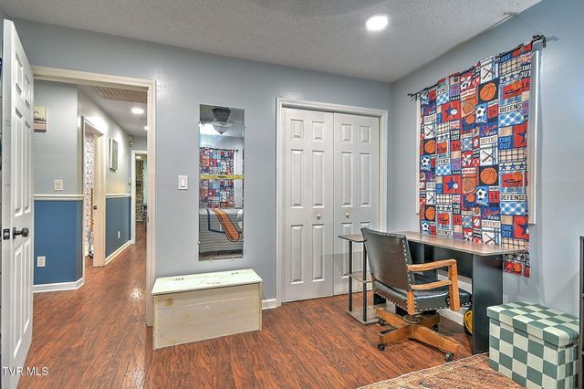 2344 Stuart Drive, Kingsport, TN 37664