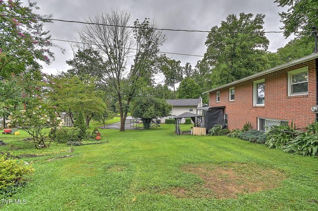 2344 Stuart Drive, Kingsport, TN 37664