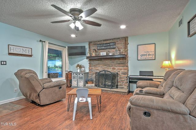 2344 Stuart Drive, Kingsport, TN 37664