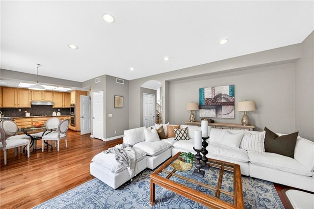 19901 Mid Pines, Porter Ranch, CA 91326