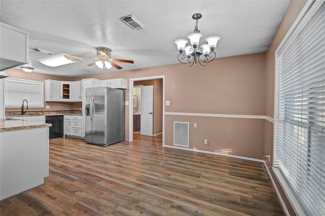 21503 Pecan Bend Road, Damon, TX 77430